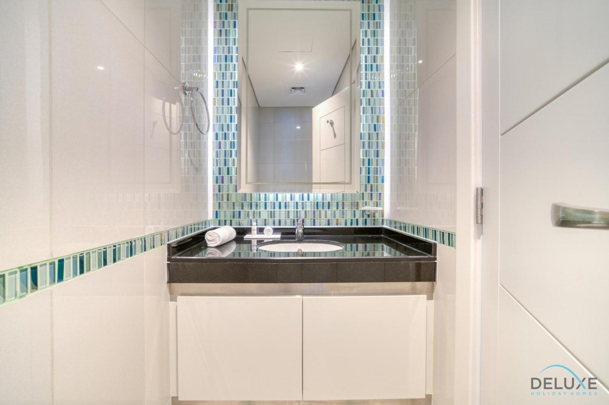 Wondrous 1Br At Damac Heights Dubai Marina By Deluxe Holiday Homes Dış mekan fotoğraf